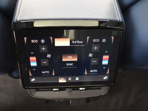 New 2026 Cadillac Vistiq Premium Luxury w/ LPO, Floor Liner Package image 32