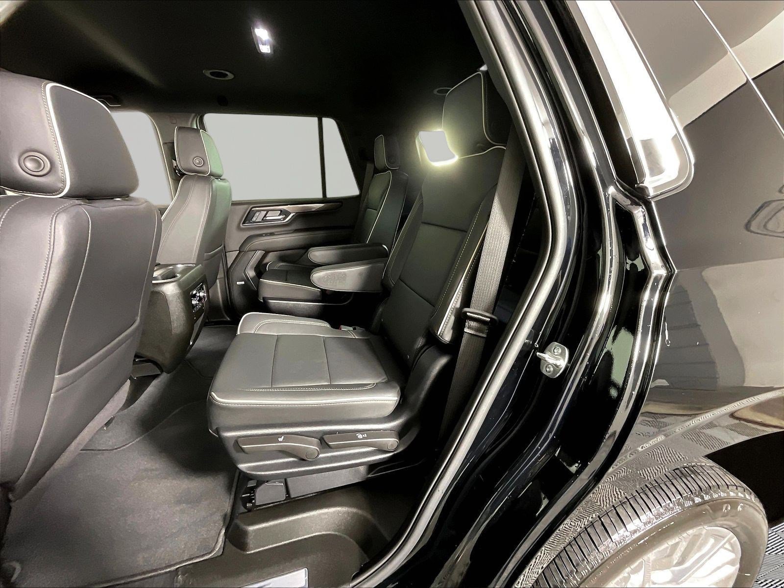 Used 2025 GMC Yukon Elevation AWD/4WD image 22