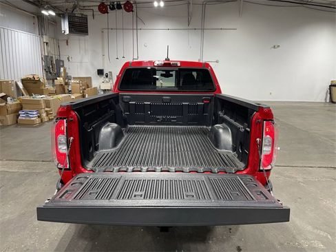 Used 2017 GMC Canyon SLE w/ SLE Convenience Package image 23