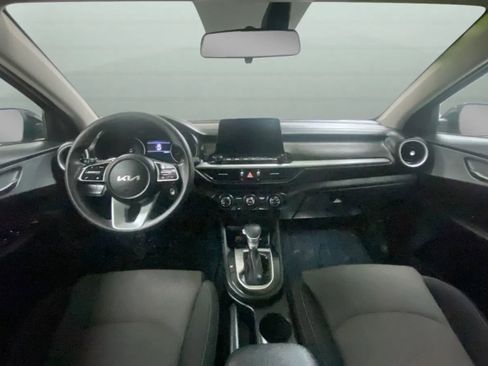 Used 2023 Kia Forte LXS FWD image 9