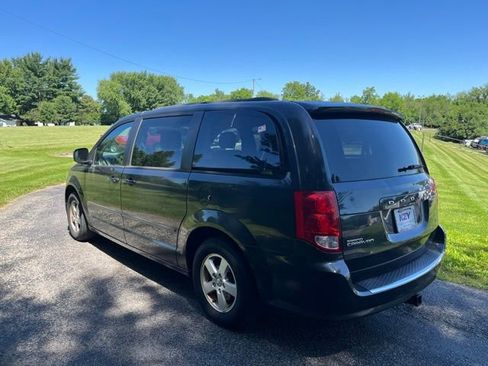Used 2012 Dodge Grand Caravan SXT FWD image 5