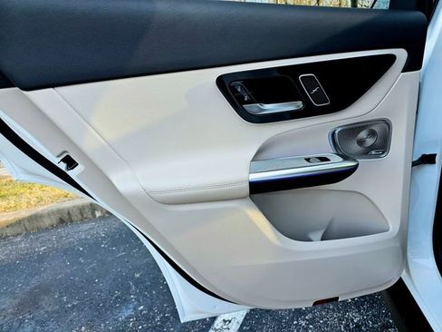 New 2026 Mercedes-Benz GLC 300 4MATIC image 25