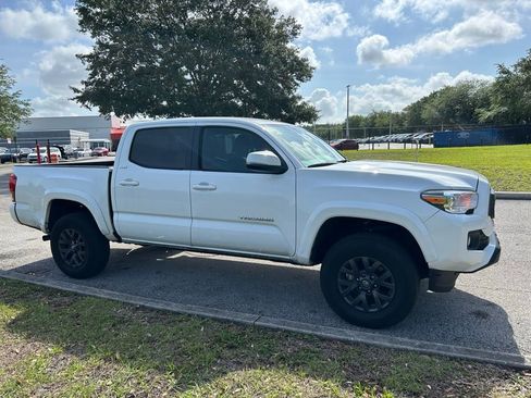 Used 2023 Toyota Tacoma SR5 w/ Technology Package RWD image 7