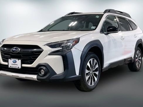 Used 2023 Subaru Outback Limited AWD/4WD image 3