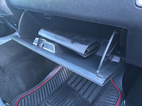 Used 2018 RAM 2500 Tradesman w/ Chrome Appearance Group image 75