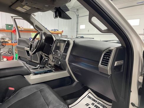 Used 2015 Ford F150 Lariat w/ Equipment Group 502A Luxury AWD/4WD image 22