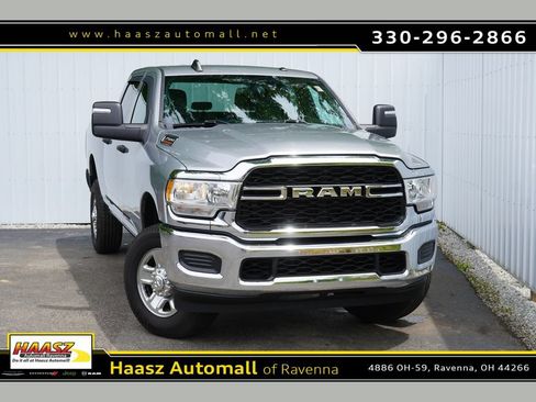Used 2024 RAM 2500 Tradesman w/ Chrome Appearance Group AWD/4WD image 1