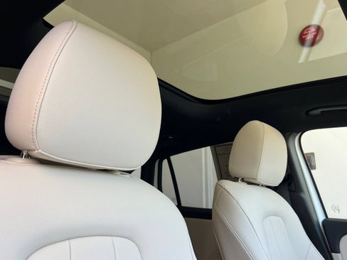 Certified 2025 Mercedes-Benz GLA 250 image 22