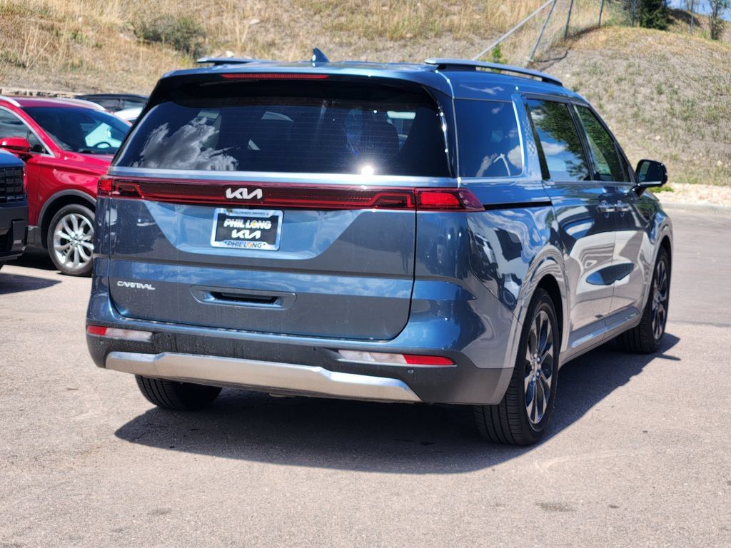 Used 2024 Kia Carnival SX Prestige FWD image 5