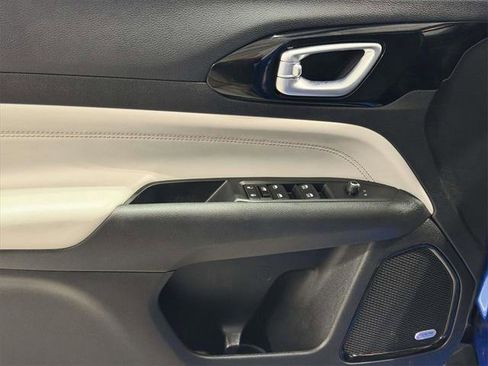 Certified 2022 Jeep Compass Limited w/ Sun and Sound Group image 13