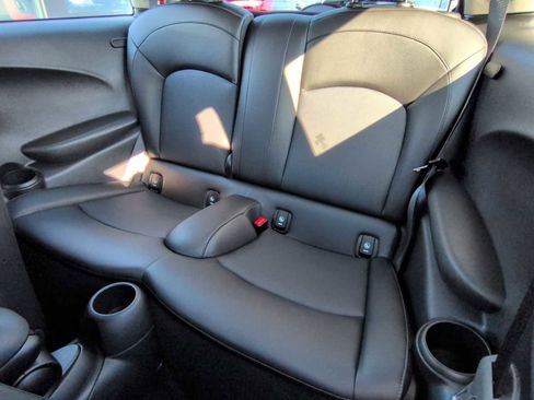 Used 2019 MINI Cooper 2-Door Hardtop image 20