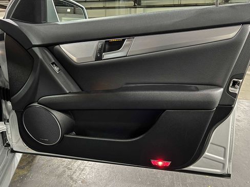Used 2013 Mercedes-Benz C 300 4MATIC Sedan image 10