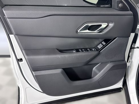 Used 2026 Land Rover Range Rover Velar S image 11