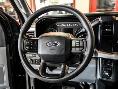 Used 2023 Ford F450 XLT w/ XLT Value Package AWD/4WD image 14