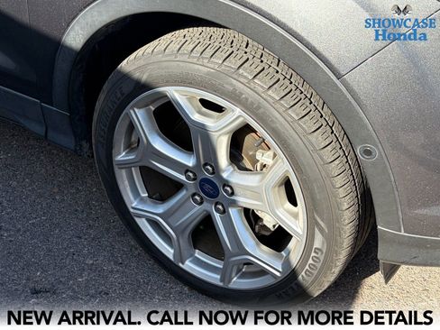 Used 2019 Ford Escape Titanium AWD/4WD image 8