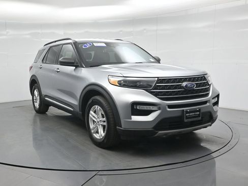 Certified 2024 Ford Explorer XLT w/ Equipment Group 202A image 53