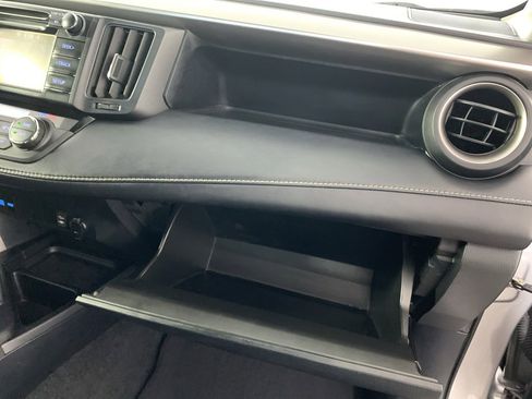 Used 2018 Toyota RAV4 LE image 42