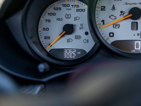 Certified 2025 Porsche 718 Boxster Spyder RS image 32