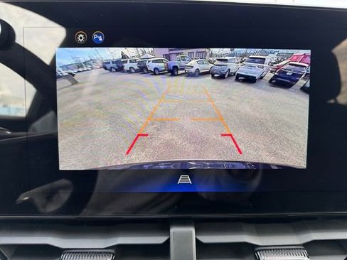 Used 2025 Chevrolet Equinox LT image 20