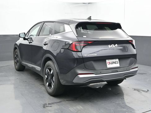 Used 2026 Kia Sportage LX FWD image 11