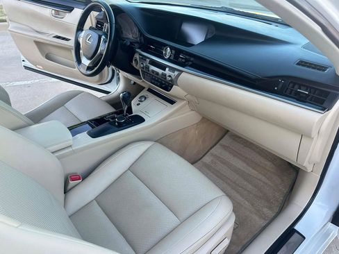 Used 2015 Lexus ES 350 image 21