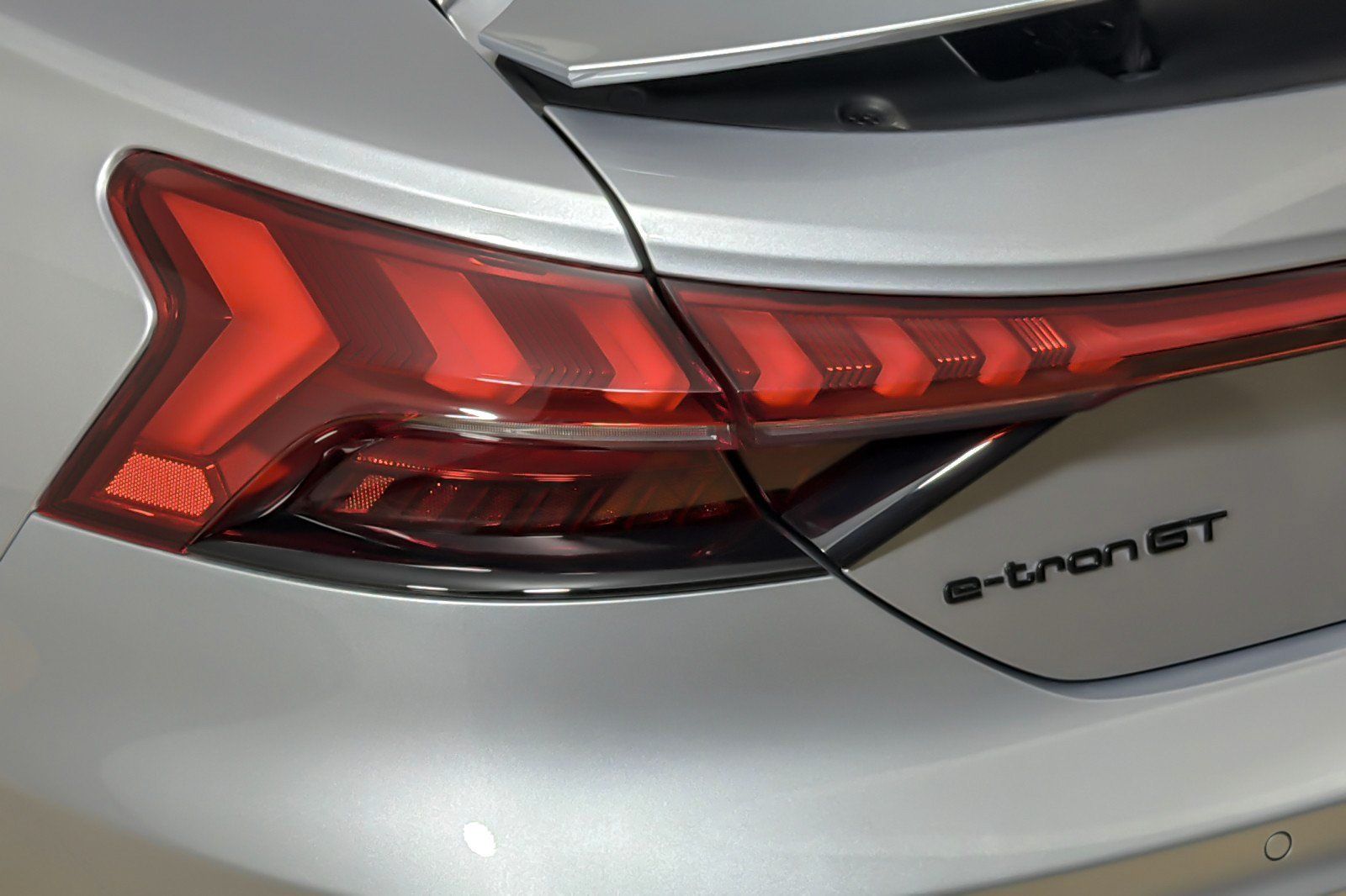 Used 2024 Audi e-tron GT Premium Plus AWD/4WD image 26