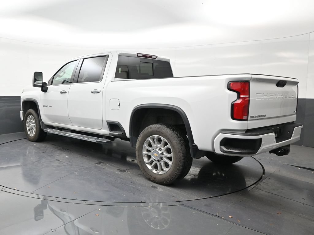 Used 2024 Chevrolet Silverado 2500 LTZ w/ LTZ Plus Package AWD/4WD image 3