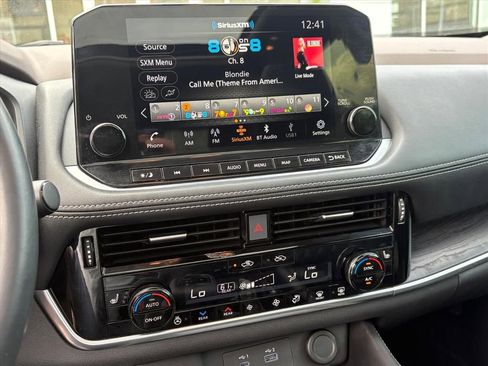 Certified 2023 Nissan Rogue Platinum w/ Platinum Premium Package image 12