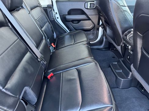 Used 2021 Jeep Wrangler Unlimited Sahara w/ Uconnect 4C Nav & Sound Group image 16
