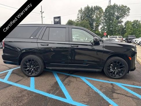 Used 2023 Cadillac Escalade Sport w/ LPO, ONYX Package AWD/4WD image 3