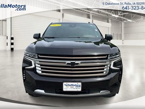 Used 2023 Chevrolet Suburban High Country AWD/4WD image 7
