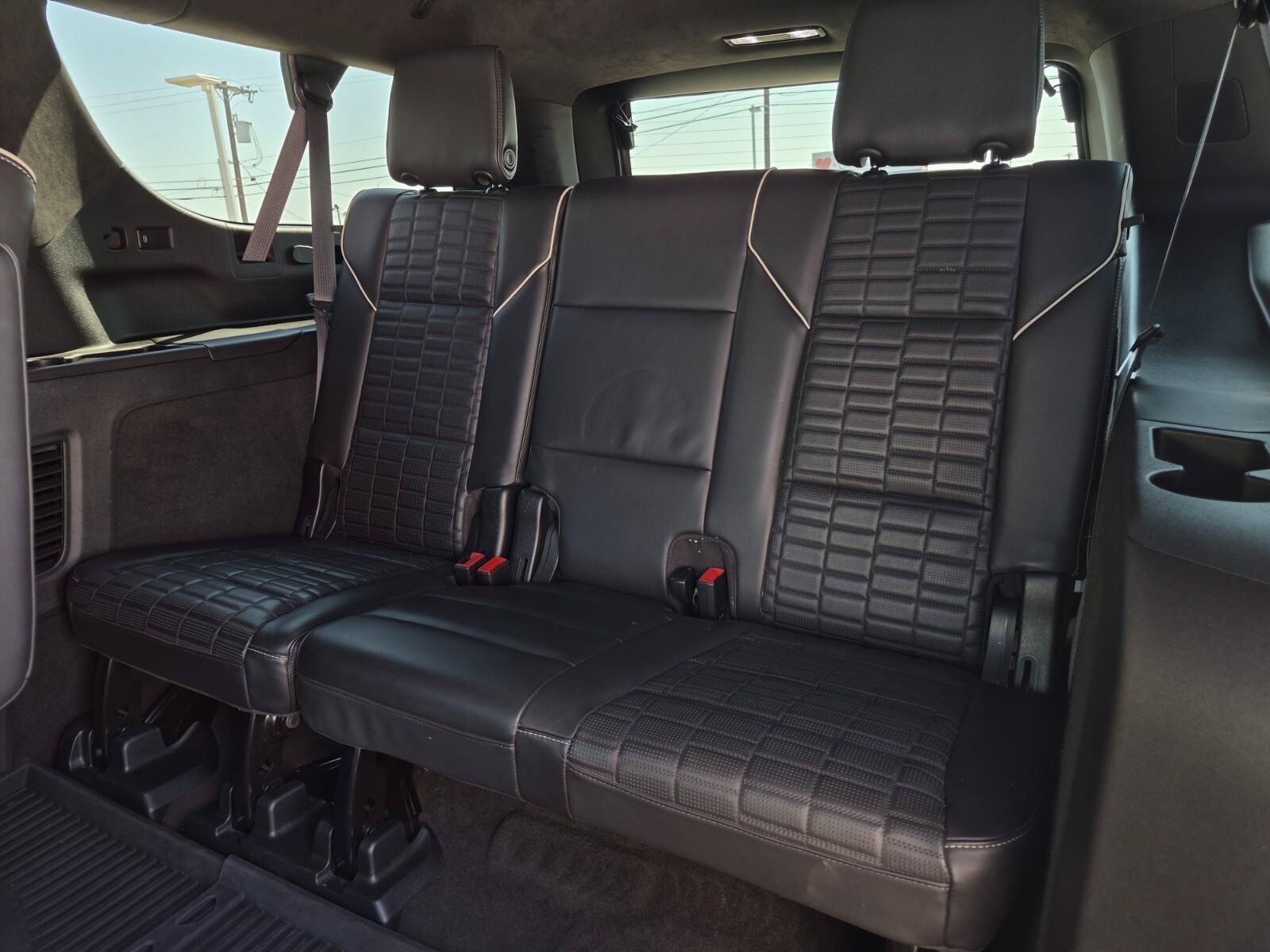 Used 2023 Cadillac Escalade ESV Sport Platinum w/ LPO, Floor Liner Package AWD/4WD image 20