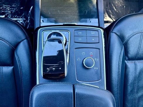 Used 2017 Mercedes-Benz GLS 450 4MATIC image 21