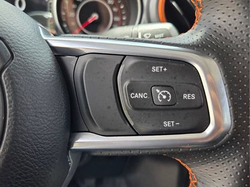 Used 2022 Jeep Gladiator Mojave w/ LED Lighting Group AWD/4WD image 33