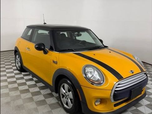 Used 2014 MINI Cooper 2-Door Hardtop FWD image 1