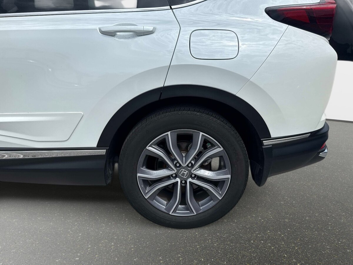 Used 2020 Honda CR-V Touring image 10