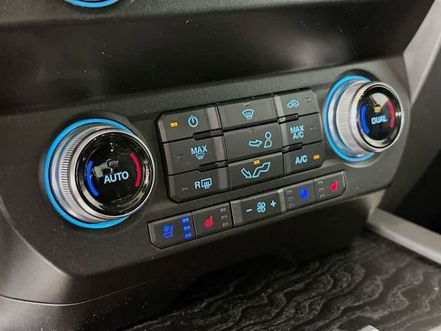 Certified 2020 Ford F150 Platinum w/ Equipment Group 701A Luxury image 18