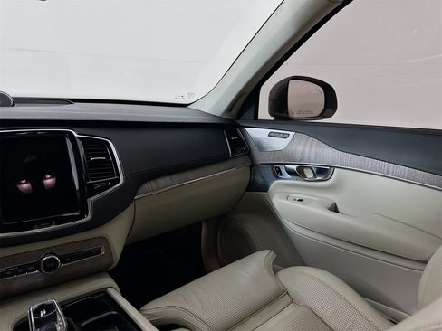 Used 2023 Volvo XC90 T8 Ultimate image 25