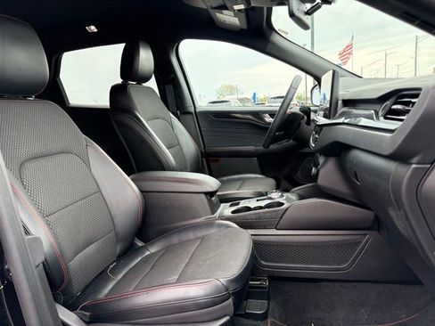 Used 2023 Ford Escape ST-Line Elite AWD/4WD image 10