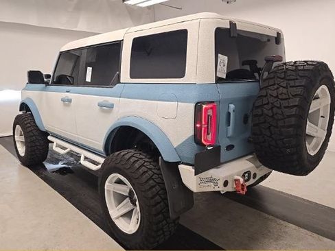 Used 2023 Ford Bronco Outer Banks AWD/4WD image 2
