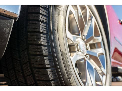 Used 2019 GMC Sierra 1500 SLT w/ SLT Premium Package image 9