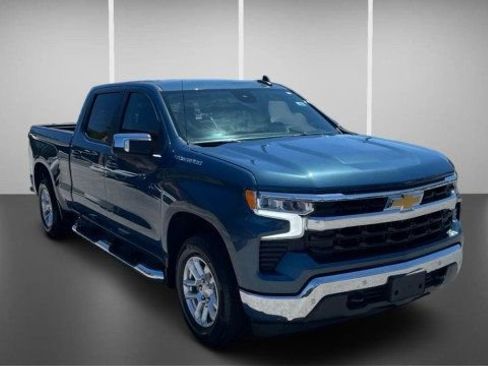 Used 2024 Chevrolet Silverado 1500 LT RWD image 4