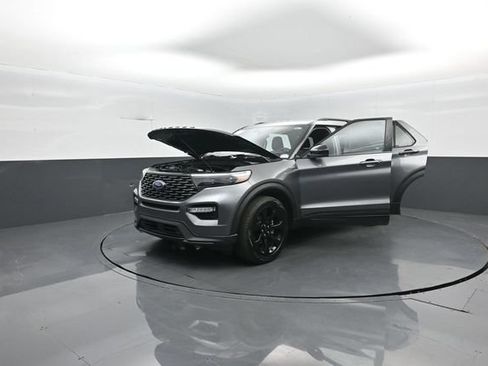 Certified 2024 Ford Explorer ST-Line w/ Class IV Trailer Tow Package AWD/4WD image 10