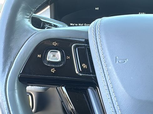 Used 2020 Lincoln Aviator Reserve w/ Equipment Group 202A image 23