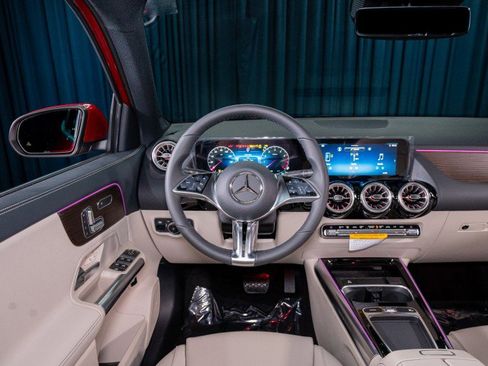 New 2026 Mercedes-Benz GLA 250 image 15