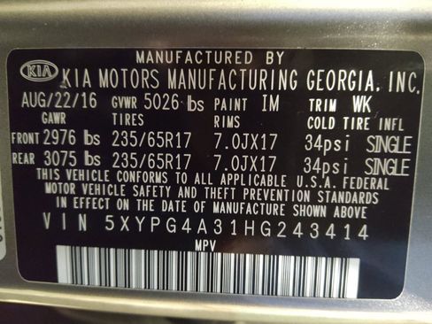 Used 2017 Kia Sorento L image 33