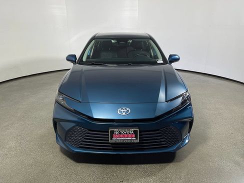 Used 2025 Toyota Camry LE FWD image 8