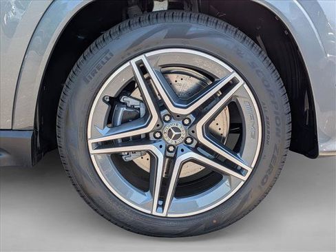 New 2026 Mercedes-Benz GLS 450 4MATIC image 10