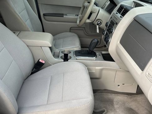 Used 2012 Ford Escape XLT AWD/4WD image 14