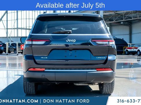 Used 2023 Jeep Grand Cherokee L Limited AWD/4WD image 30